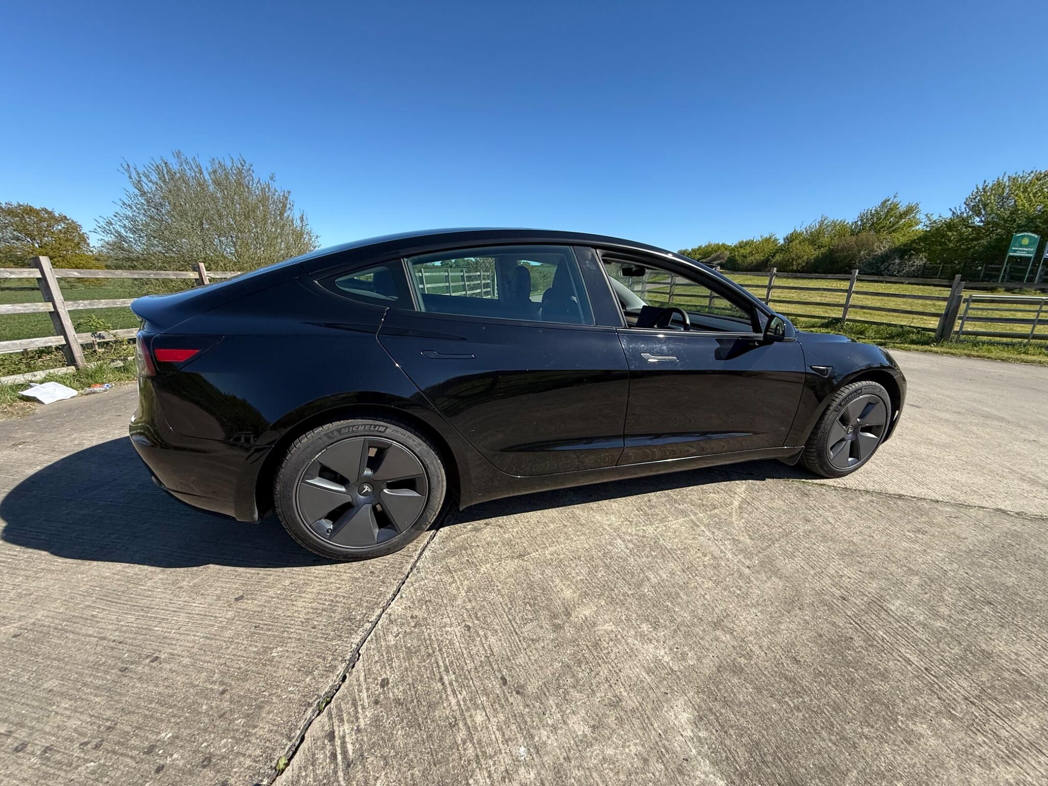 Tesla Model 3 Saloon 4dr Electric Auto RWD (241 bhp) — photo 79 of 114
